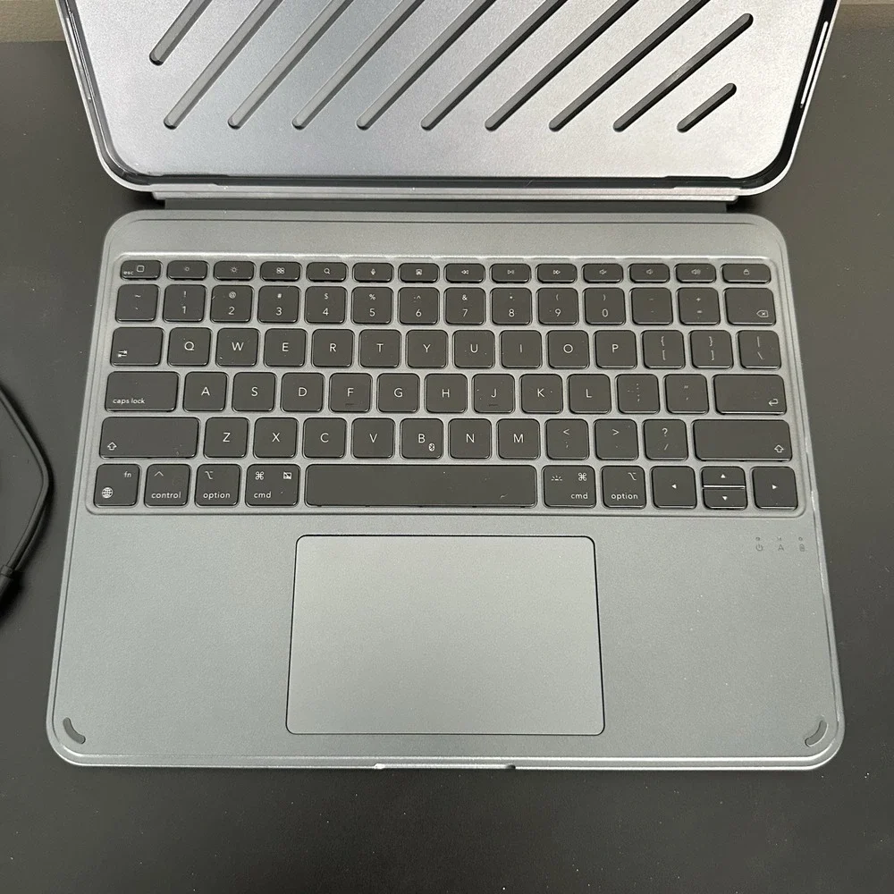 ESR iPad Pro 13 Keyboard Case M4 M5 Magnetic Detachable Trackpad Shift Dark Gray
